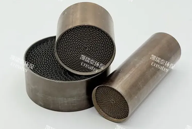 Automotive Exhaust Catalytic Converter